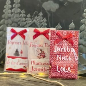 Mini carte de Noël avec un chocolat et un noeuds