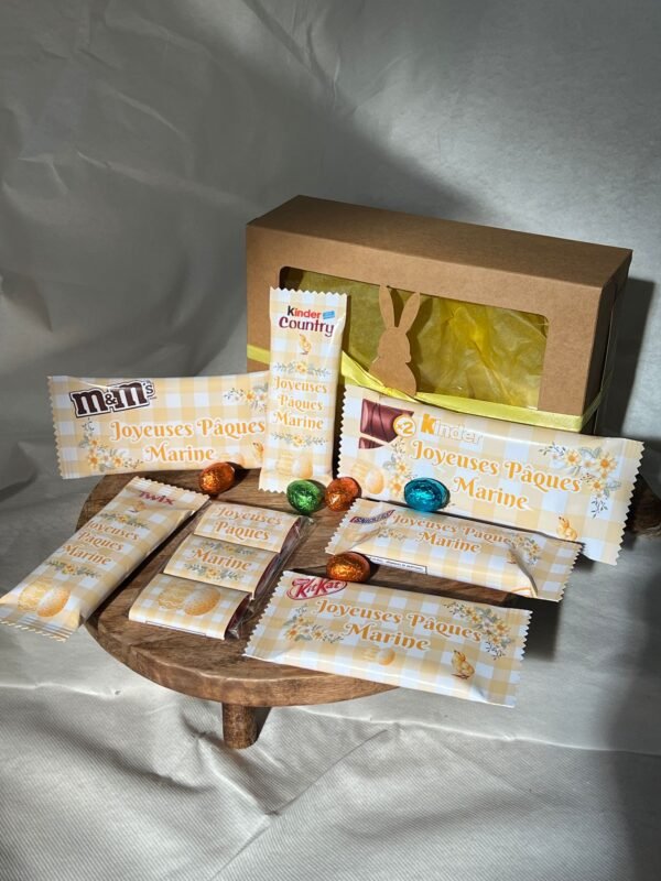 Coffret de Pâques avec divers chocolats.